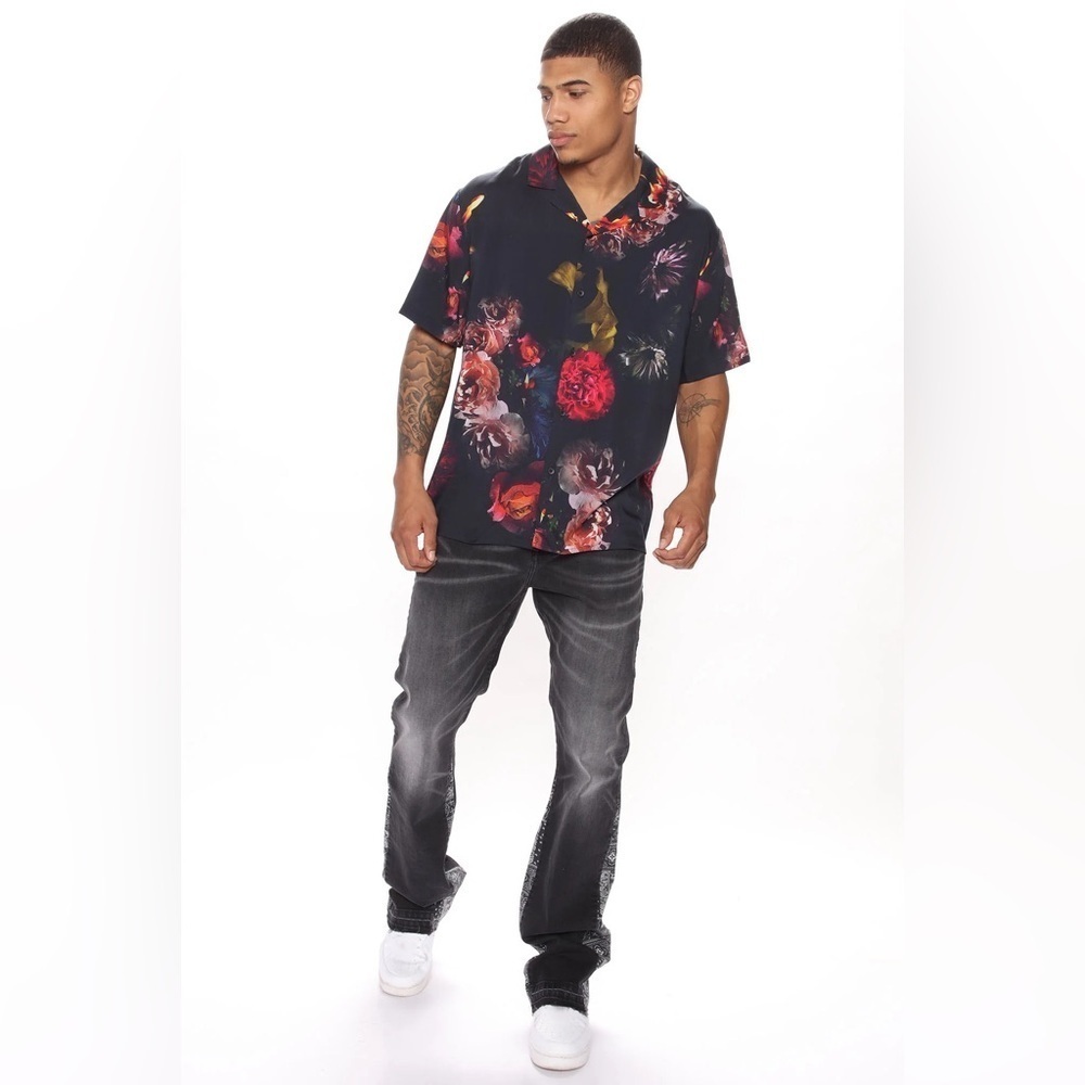 Fashion Nova Men Floral Short Sleeve Shirt